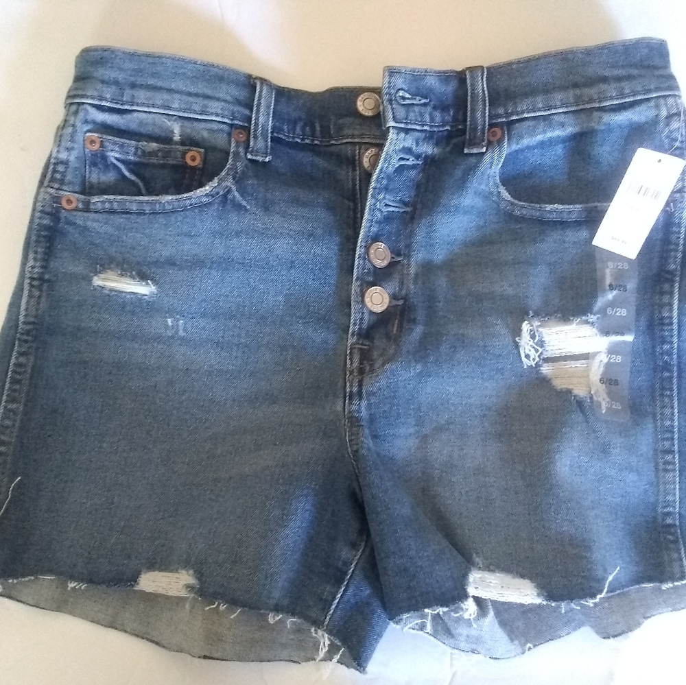 GAP Denim High Rise Button Fly Shorts 6/28 Stretch Fitted Through the Hip Si…NWT